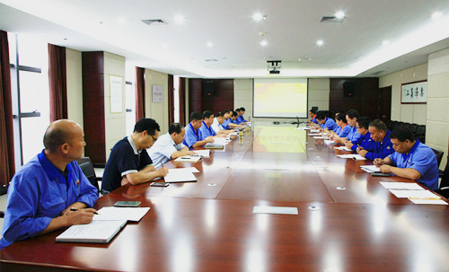 公司黨委落實旁聽督導扎實開展中心組學習