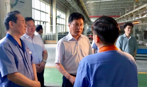 省人大常委會(huì)副主任、省總工會(huì)主席郭大為一行到公司調(diào)研